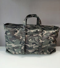 Load image into Gallery viewer, Orciani Borsa week end Camouflage
